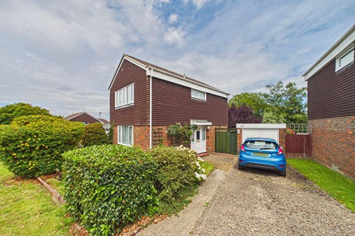 3 Bedroom Detached House For Sale In Staplehurst, Wooden Hill, Bracknell, Berkshire, RG12