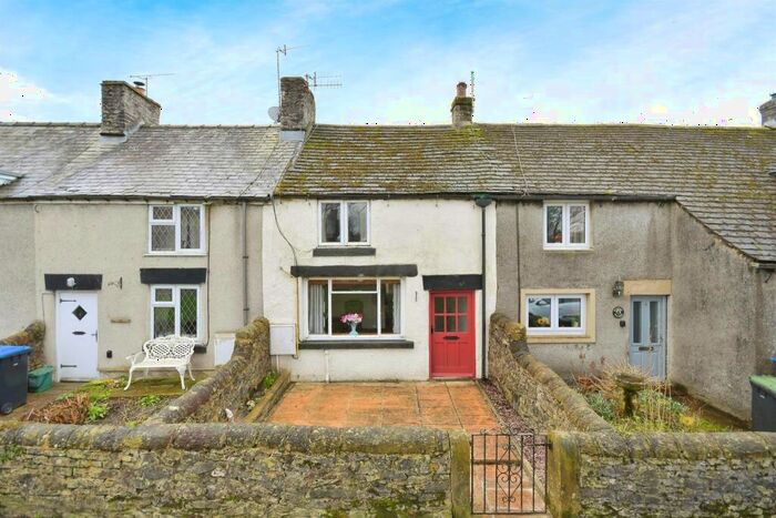 2 Bedroom Terraced House For Sale In Post Office Row, Litton, SK17