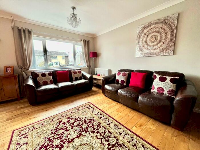 3 Bedroom Detached Bungalow For Sale In Elba Street, Gowerton, Swansea, SA4