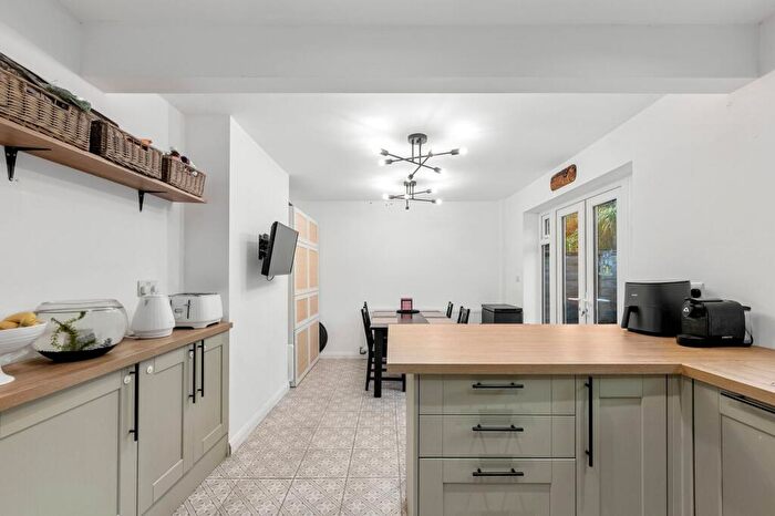 3 Bedroom Semi Detached House For Sale In Grisedale Gardens, Purley, CR8