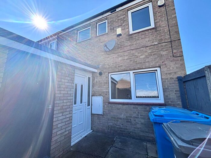 3 Bedroom End Of Terrace House To Rent In Wareham Close, Bransholme, Hull, HU7