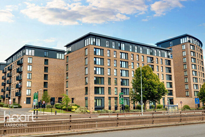 2 Bedroom Apartment For Sale In Lexington Gardens, Birmingham, B15