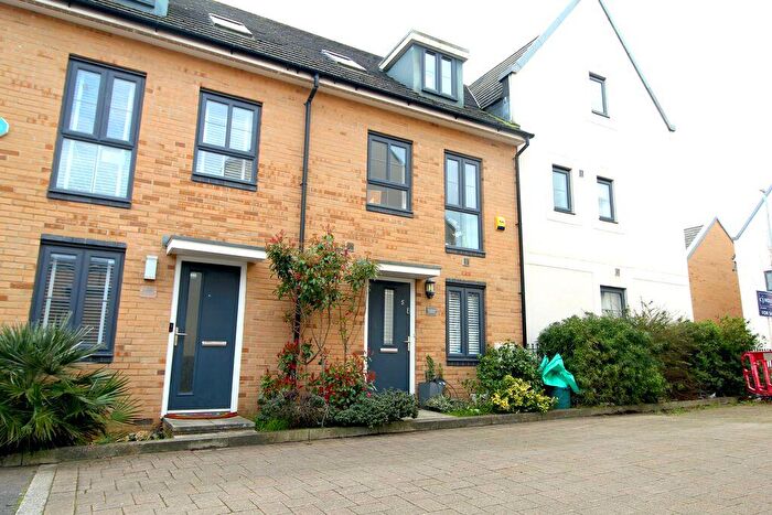 4 Bedroom Town House For Sale In Wood Leaze, Charlton Hayes, BS34