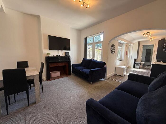 4 Bedroom Terraced House To Rent In Mostyn Road, Edgbaston, B16
