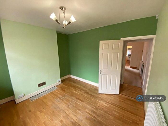 3 Bedroom Terraced House To Rent In Wilford Crescent East, Nottingham, NG2