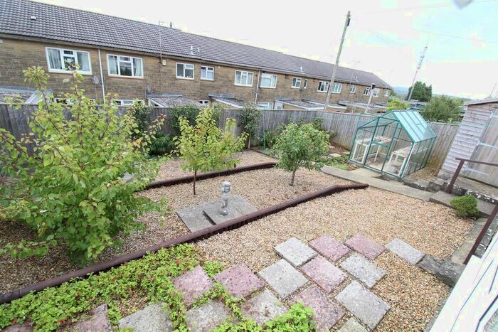 2 Bedroom Semi-Detached Bungalow For Sale In Southmead Crescent, Crewkerne, TA18