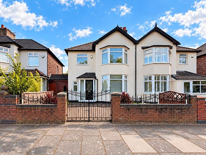 3 Bedroom Semi Detached House For Sale In Queens Drive, Mossley Hill, L18