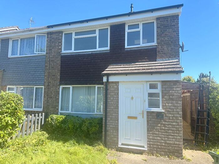 3 Bedroom House To Rent In Salters Way, Dunstable, LU6