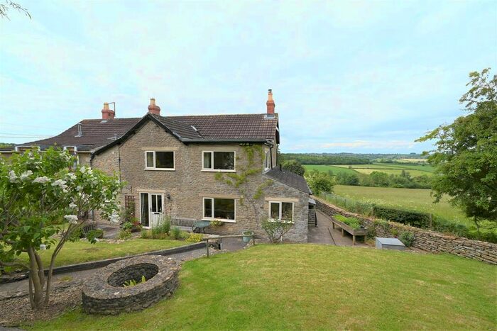3 Bedroom Semi-Detached House For Sale In Turners Tower, Radstock, BA3