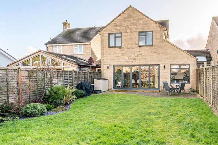 4 Bedroom Link Detached House For Sale In Gaston Lane, Sherston, SN16