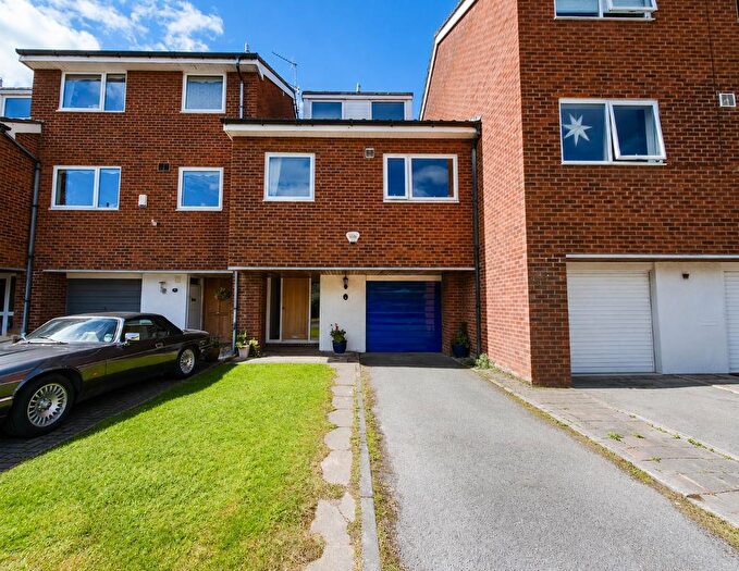3 Bedroom Town House For Sale In Kerton Row, Birkdale, Southport, Merseyside, PR8