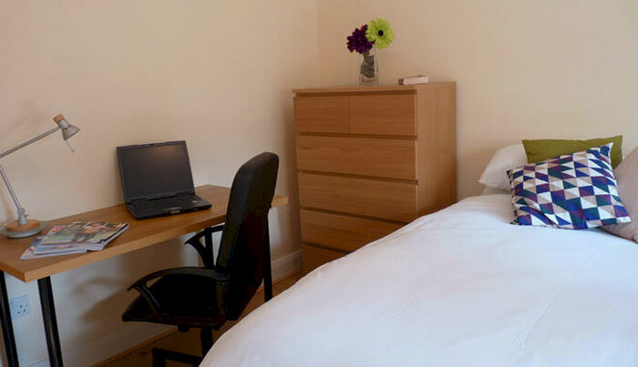 1 Bedroom House To Rent In Scales Road, London, N17