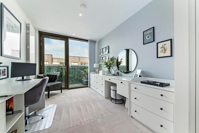 2 Bedroom Apartment To Rent In Commodore House, Royal Wharf, London, E16