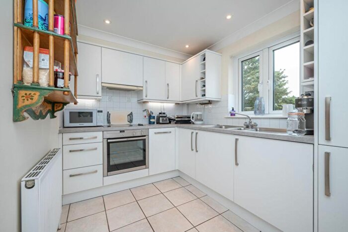2 Bedroom Apartment For Sale In Warwick Road, Stratford-Upon-Avon, CV37