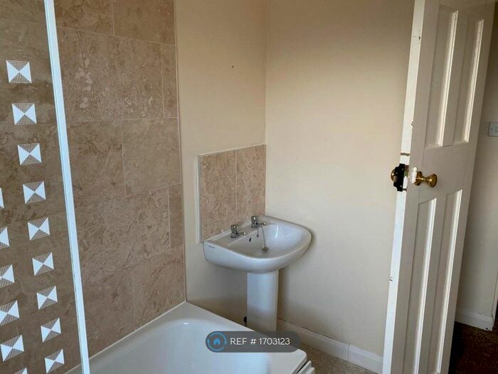 4 Bedroom Terraced House To Rent In Coldhams Lane, Cambridge, CB1