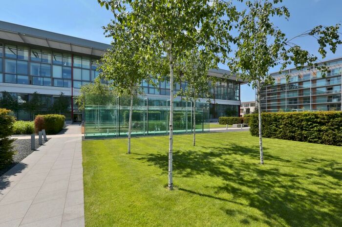 1 Bedroom Apartment To Rent In Highbury Park, London - Energy Rating C, N5