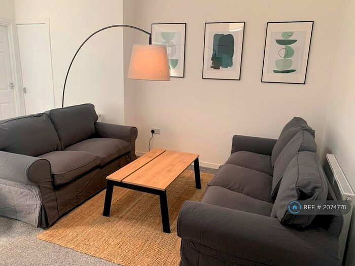 2 Bedroom Flat To Rent In Cowane Street, Stirling, FK8