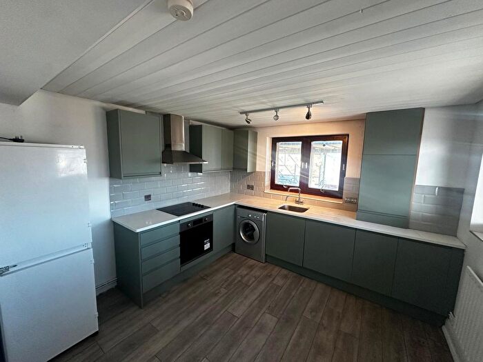 2 Bedroom Property To Rent In Turneys Court, Nottingham, NG2