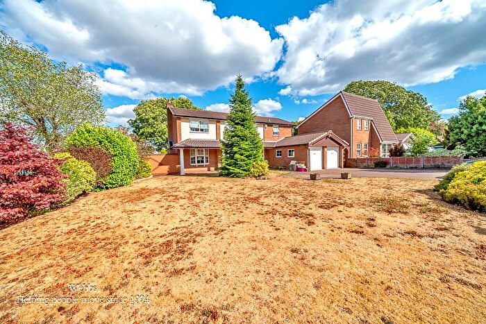 6 Bedroom Detached House For Sale In Erdington Road, Walsall, WS9