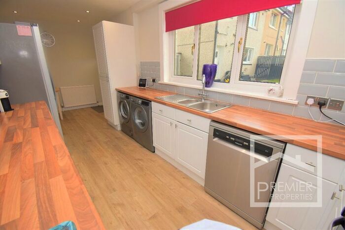 3 Bedroom End Of Terrace House For Sale In Drumvale Drive, Chryston, Glasgow, G69