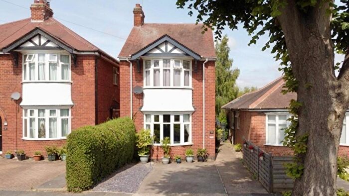 3 Bedroom Detached House For Sale In Parklands Drive, Loughborough, LE11