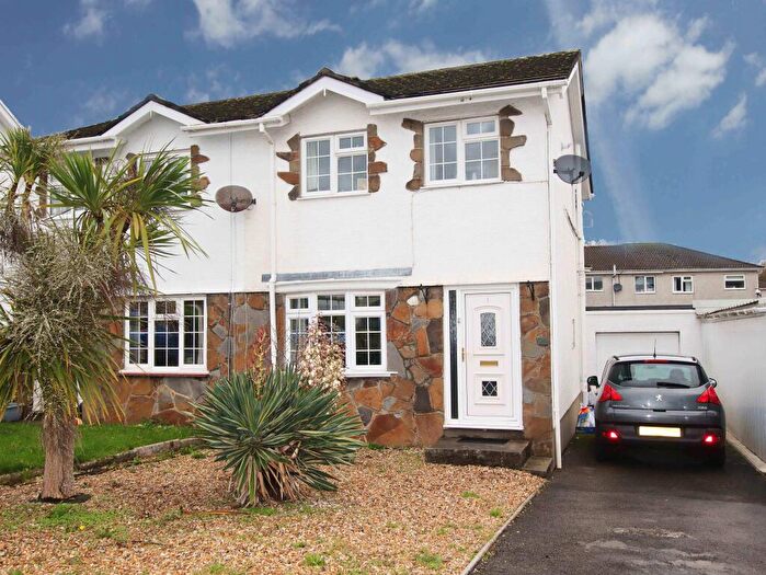 3 Bedroom Semi-Detached House For Sale In Fox Hollows, Brackla, CF31
