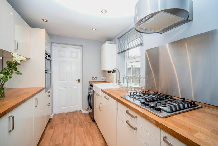 3 Bedroom Semi-Detached House To Rent In Silverdale Street, Kempston, MK42