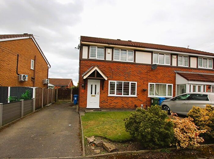 3 Bedroom Semi-Detached House To Rent In Camberwell Drive, Ashton-under-Lyne, Greater Manchester, OL7