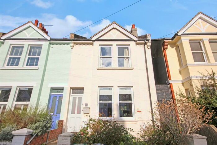 2 Bedroom End Of Terrace House To Rent In Ashford Road, Brighton, East Sussex, BN1