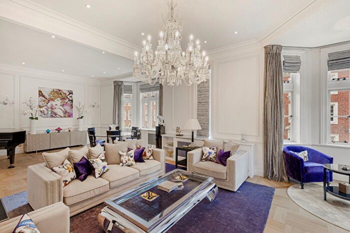 3 Bedroom Flat For Sale In North Audley House, Mayfair, London, United Kingdom, Mayfair, W1K