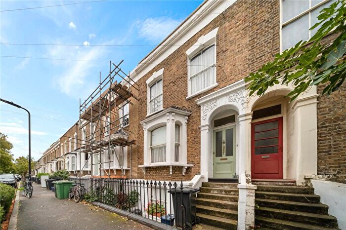 4 Bedroom Terraced House For Sale In Blurton Road, London, E5