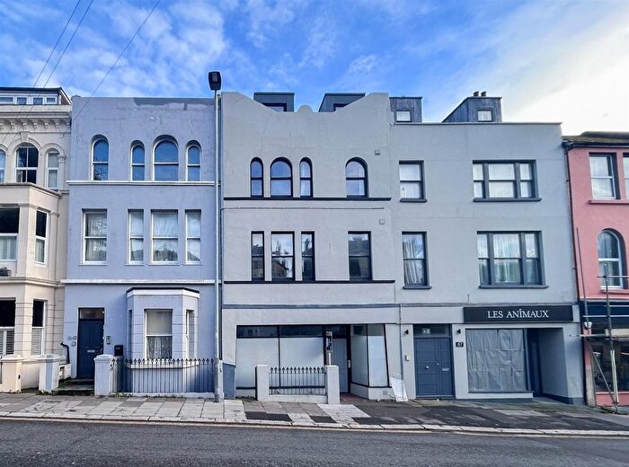 3 Bedroom Equestrian Property For Sale In London Road, St. Leonards, TN37