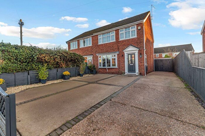 4 Bedroom Semi Detached House For Sale In Church View, Grimsby, DN34