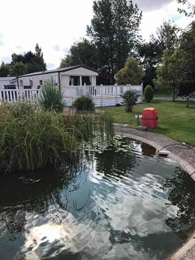 3 Bedroom Park Home For Sale In Southview Leisure Park, Skegness, PE25