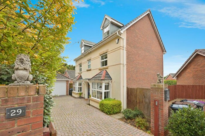 5 Bedroom Detached House For Sale In Olvega Drive, Buntingford, SG9