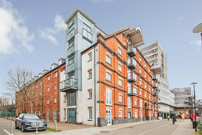 1 Bedroom Flat For Sale In Regatta Quay, Ipswich, IP4