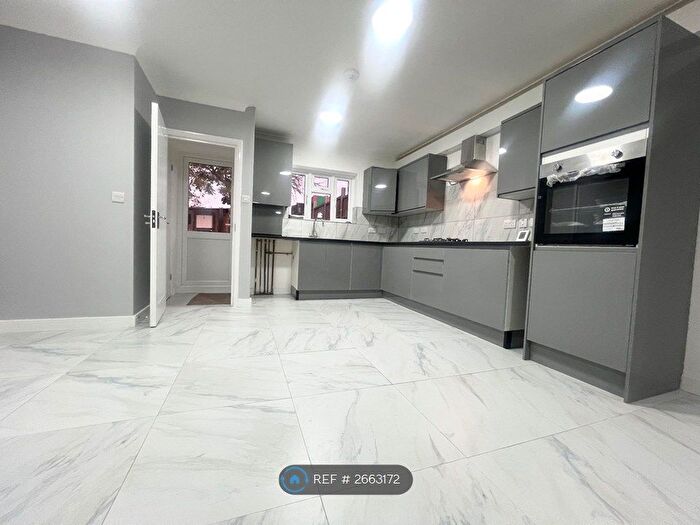 2 Bedroom Terraced House To Rent In Eastwood Road, Ilford, IG3