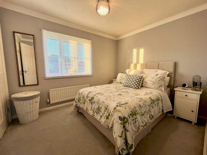 2 Bedroom House To Rent In Westbury Rise, Harlow, CM17