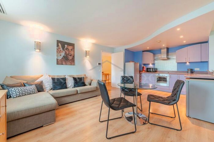2 Bedroom Flat To Rent In The Perspective Building, Westminster Bridge Road, Waterloo, SE1