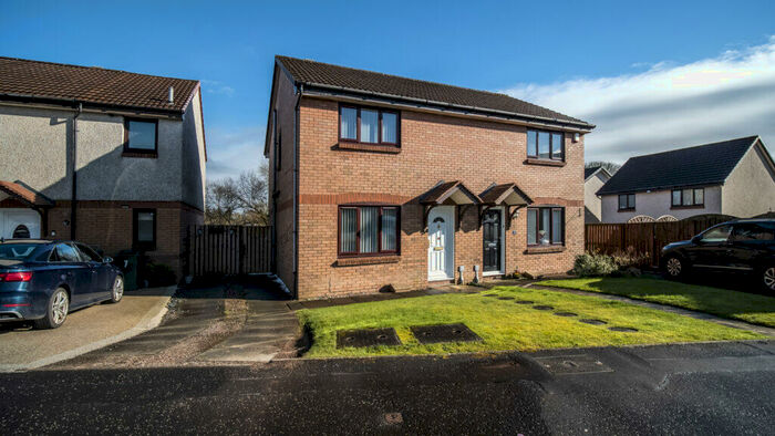 3 Bedroom Semi-Detached House To Rent In Auchentiber Pl Southcraigs Kilmarnock, KA3