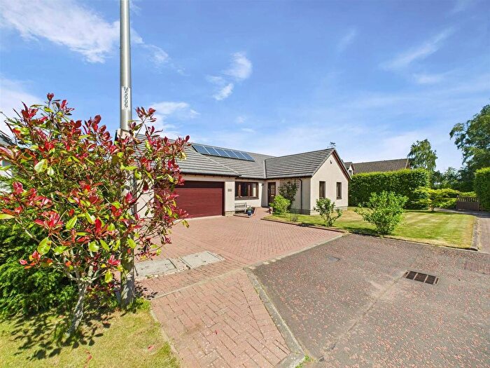 4 Bedroom Detached Bungalow For Sale In Kinclaven Gardens, Murthly, PH1