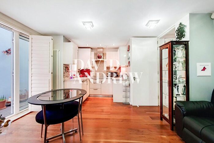 1 Bedroom Flat For Sale In Vale Row, London, N5