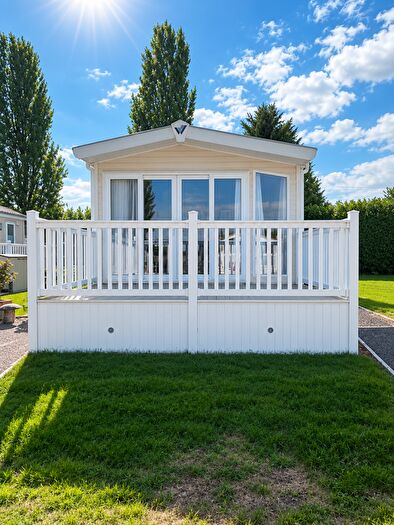 2 Bedroom Park Home For Sale In Sutton Park Holiday Park, PE12