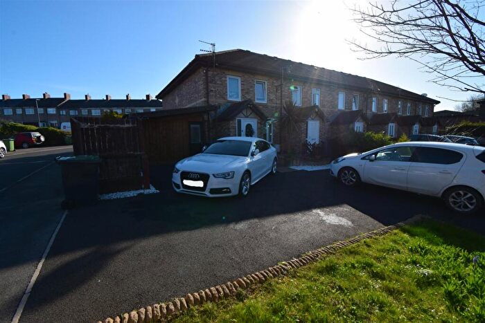 3 Bedroom End Of Terrace House For Sale In Lakeside Court, Spennymoor, DL16