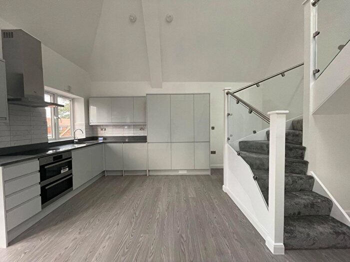 1 Bedroom Flat To Rent In Hylands View, CM2