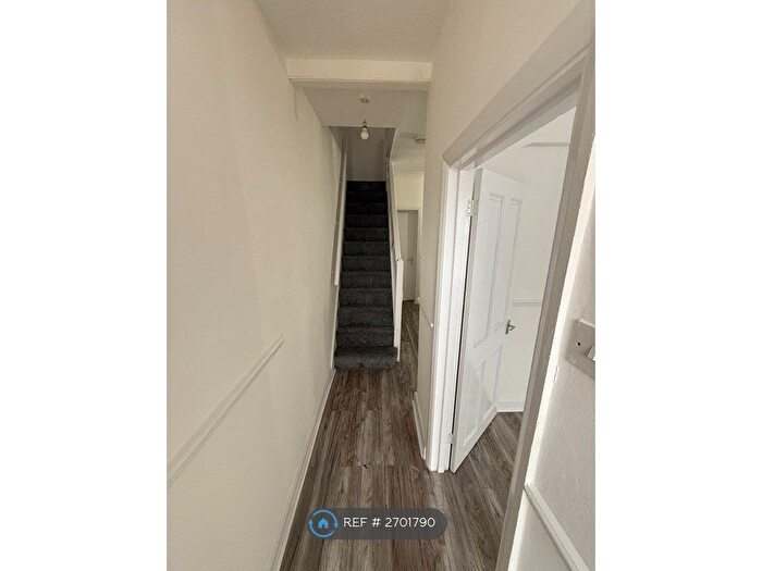 3 Bedroom Terraced House To Rent In Falcon Road, Enfield, EN3