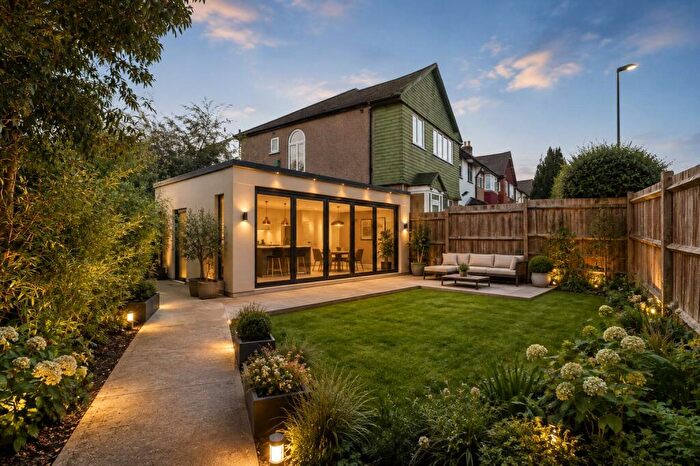 3 Bedroom Terraced House For Sale In Otford Crescent, London, SE4