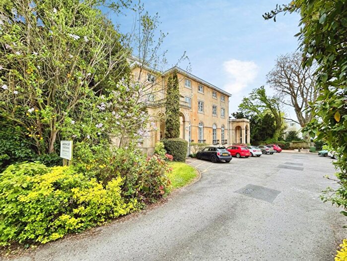 1 Bedroom Apartment For Sale In Malvern Road, Cheltenham, Gloucestershire, GL50