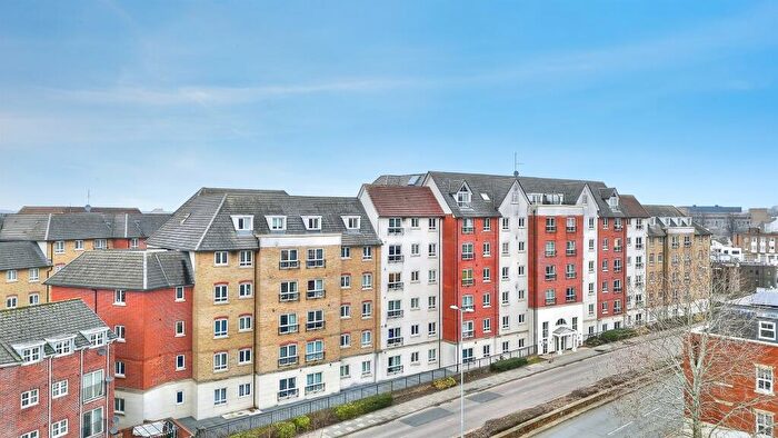 2 Bedroom Apartment For Sale In Broad Street, Northampton, NN1