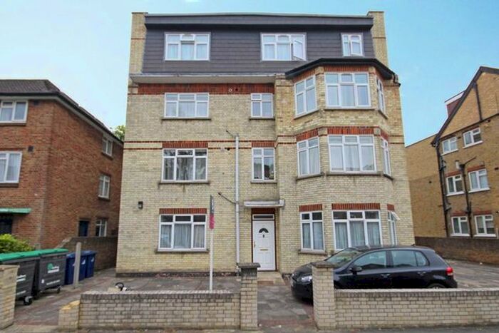 2 Bedroom Flat To Rent In Grange Park, London W5